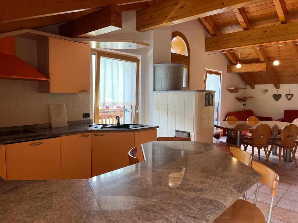 Attico In Legno Ad Andalo Apartment Luaran gambar